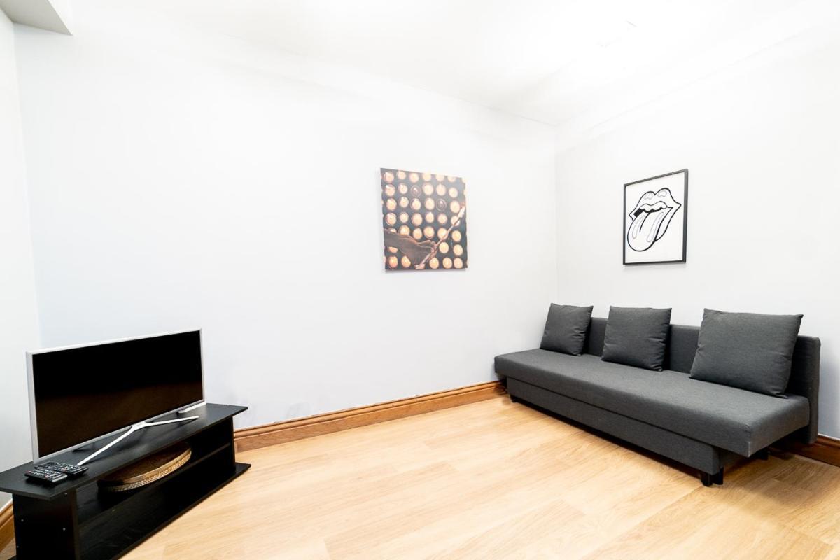 London Studio Apartment Екстериор снимка