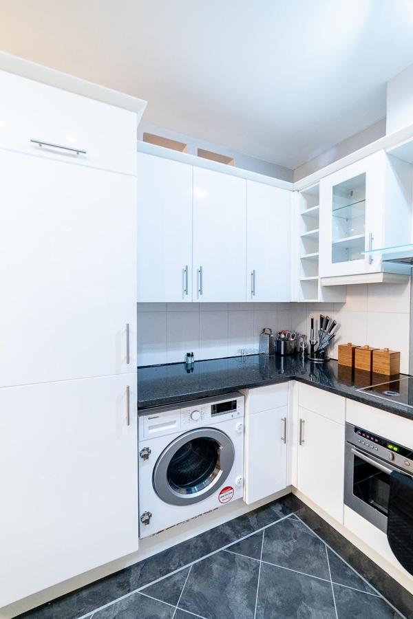 London Studio Apartment Екстериор снимка